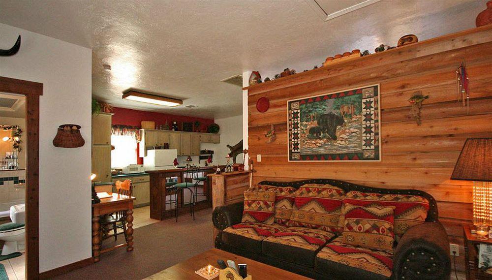 The Whispering Pines Inn Norman Exterior foto